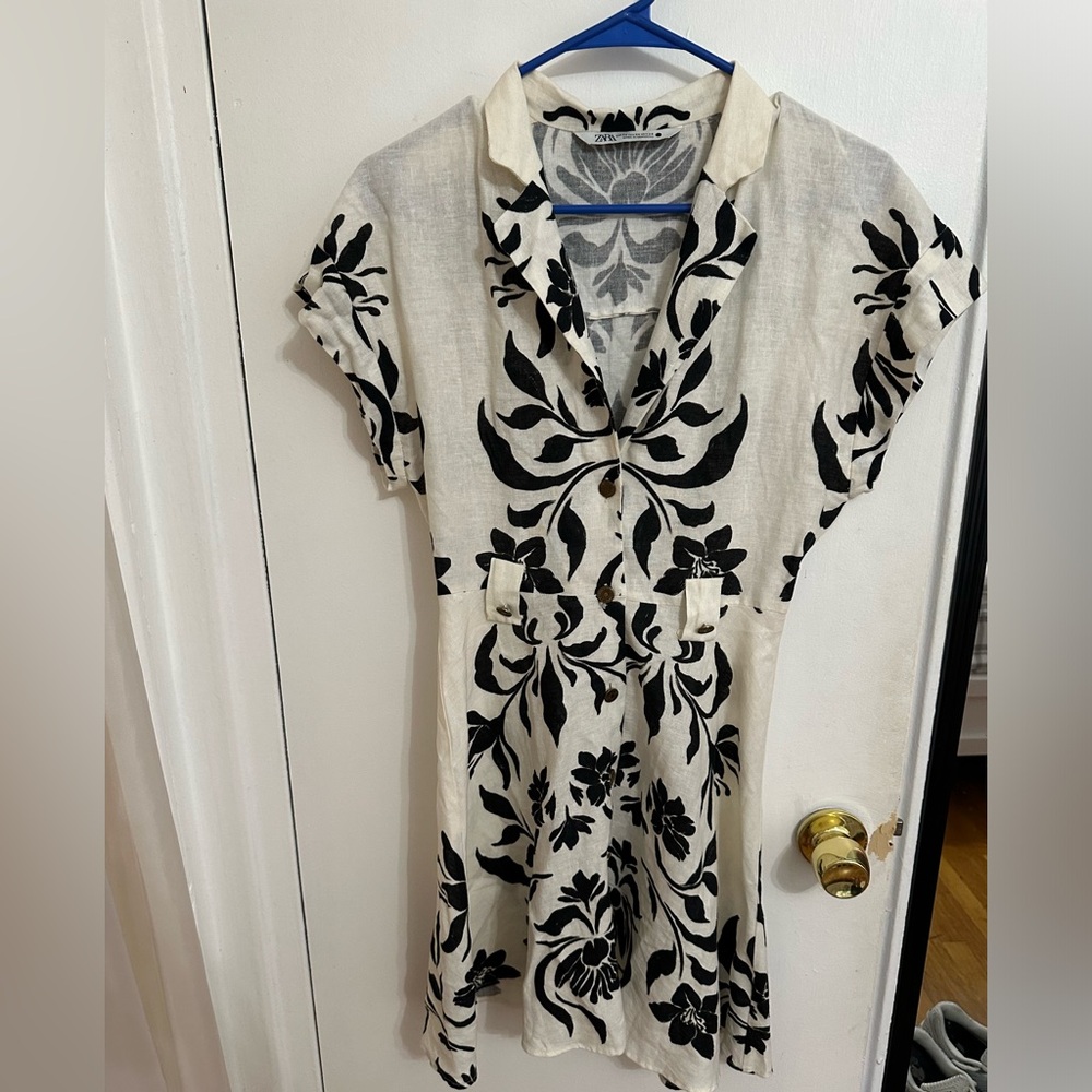 Zara floral dress size xs